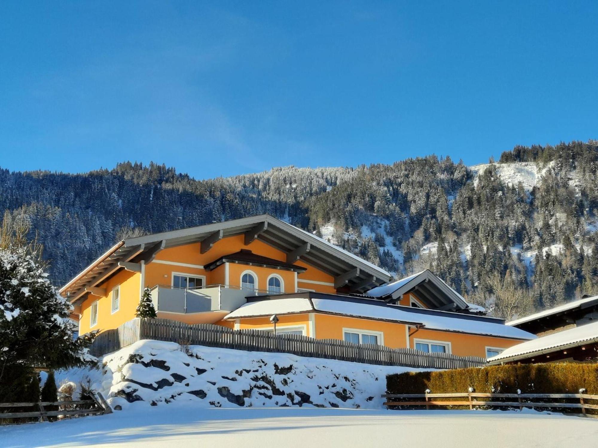 Luxurious Mansion In Goldegg Near Skiing Area Bagian luar foto